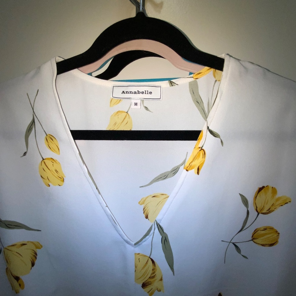 Tulip Blouse - Picture 3 of 3